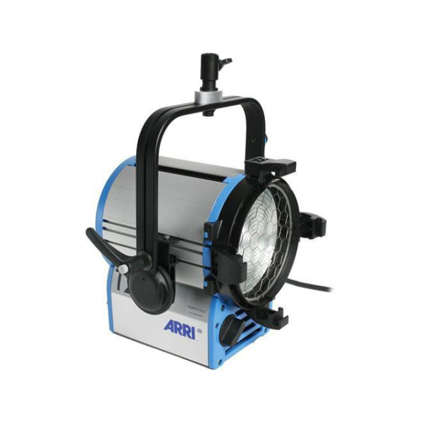 Прибор ARRI TRUE BLUE T2 L3.41250.D (MAN, blue/silver, 220 - 250 V AC, Schuko plug)